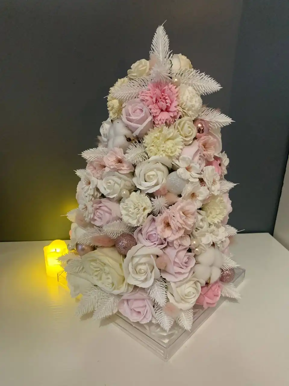 Новогодняя ёлочка из мыльных цветов и сухоцветов ручной работы