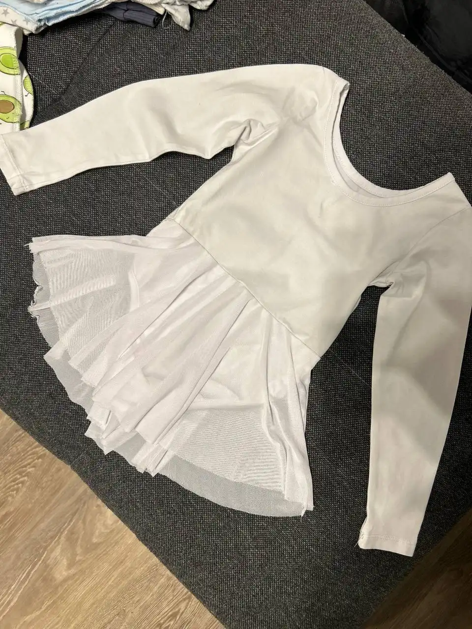 Детская и взрослая одежда и обувь