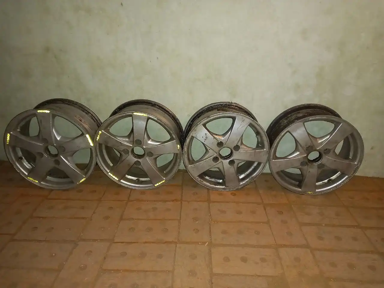 Литые диски Chery 6×R15 4×114.3 б/у