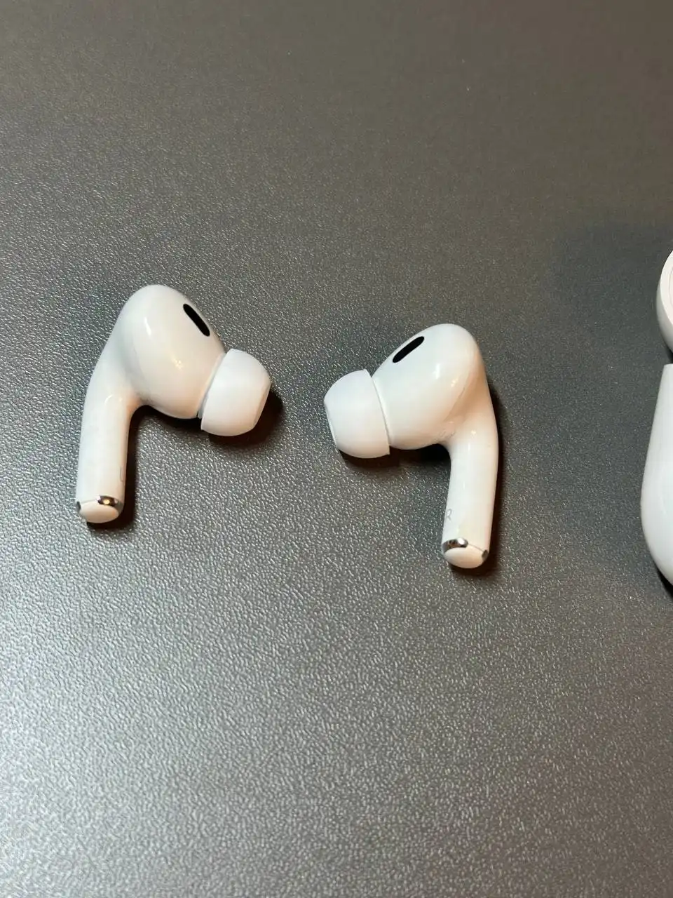 Продам AirPods Pro 2 в отличном состоянии