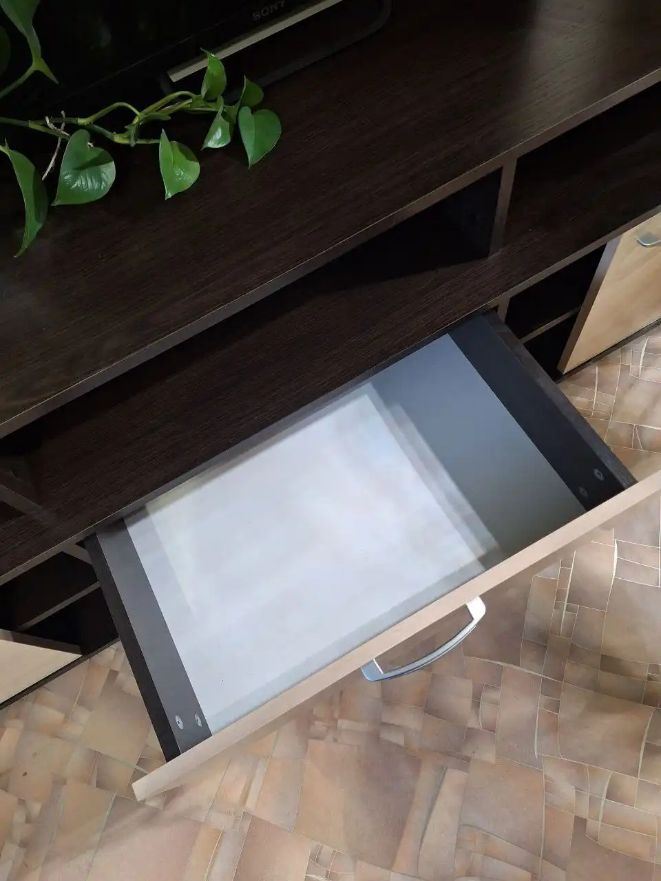 Тумба под телевизор венге и молочный дуб