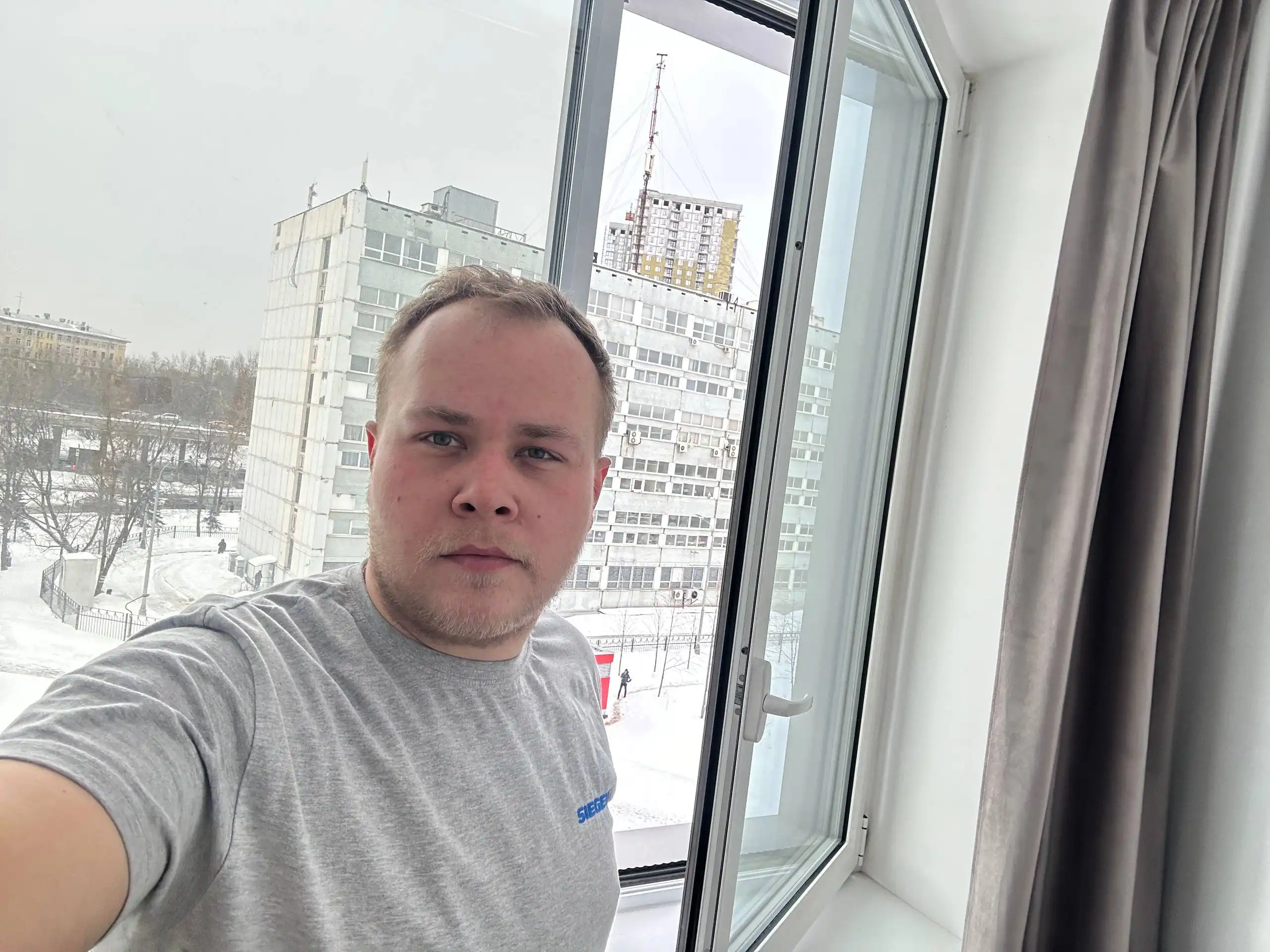 Профессиональный ремонт окон и изготовление москитных сеток