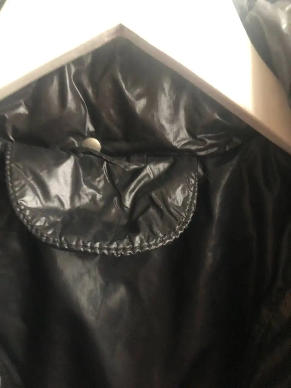 Черный пуховик 100% пух со съемным капюшоном