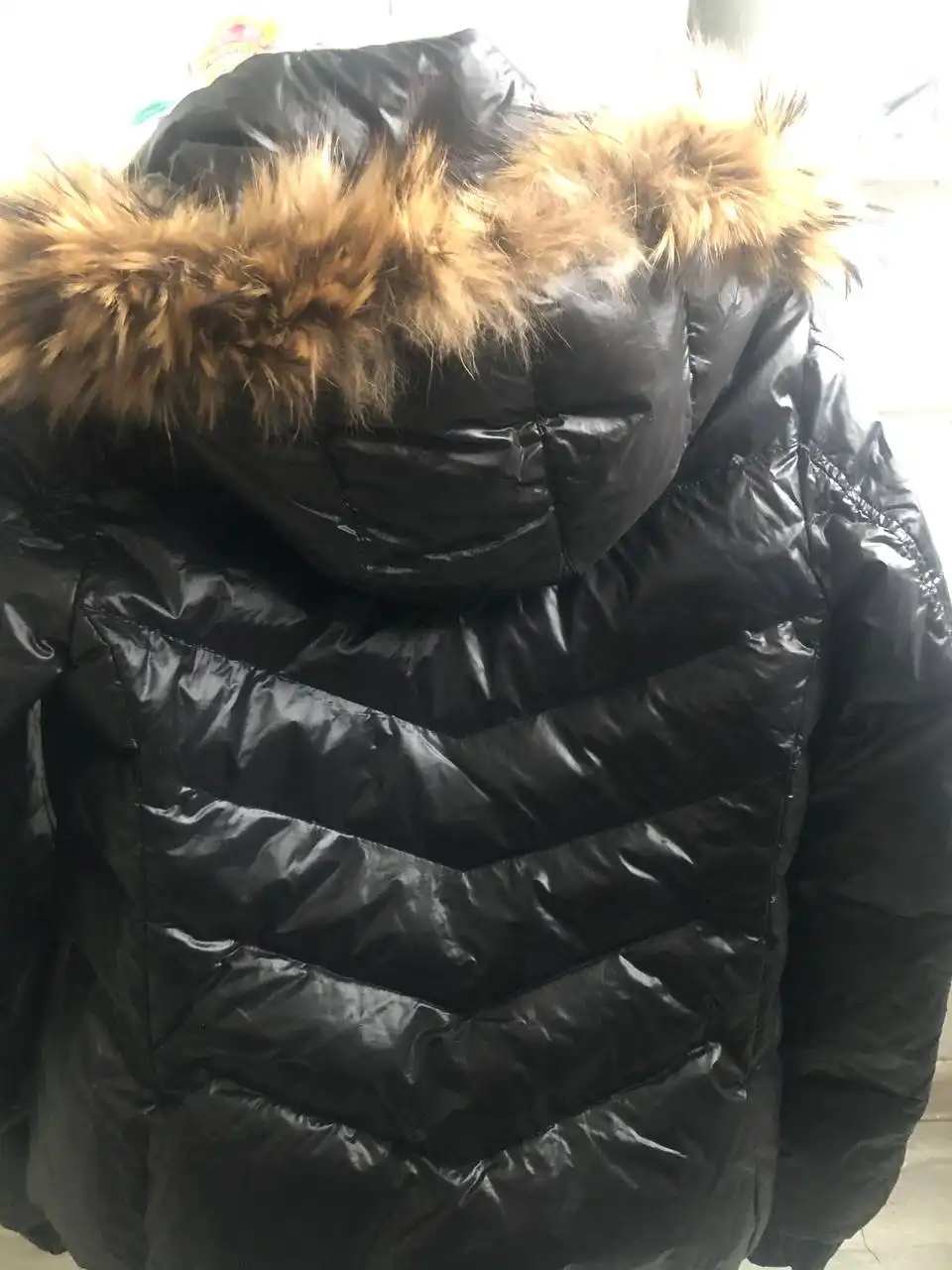 Черный пуховик 100% пух со съемным капюшоном