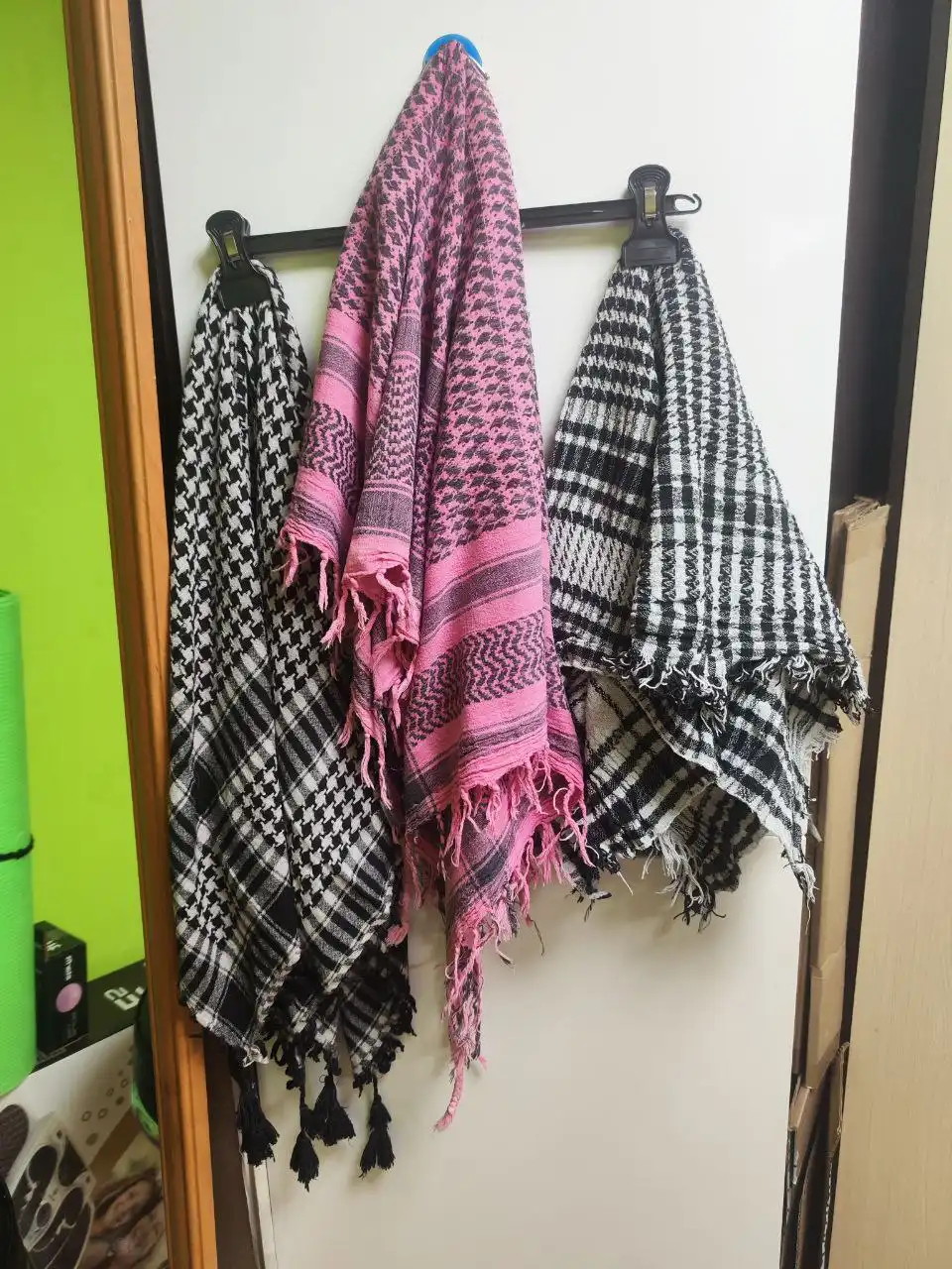 Арафатка с шахматным узором