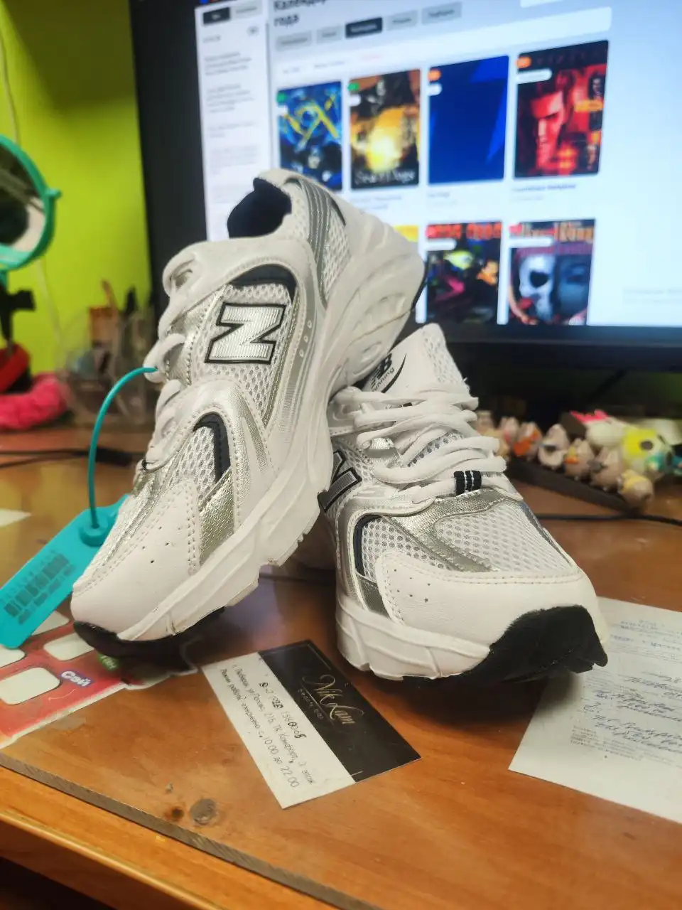 Женские кроссовки белые новые с биркой