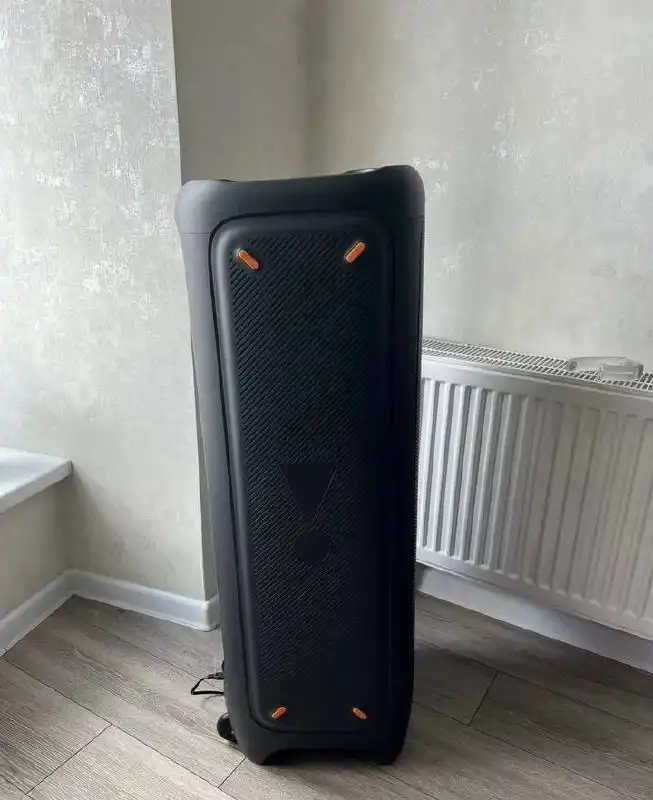 Продам JBL PartyBox 1000