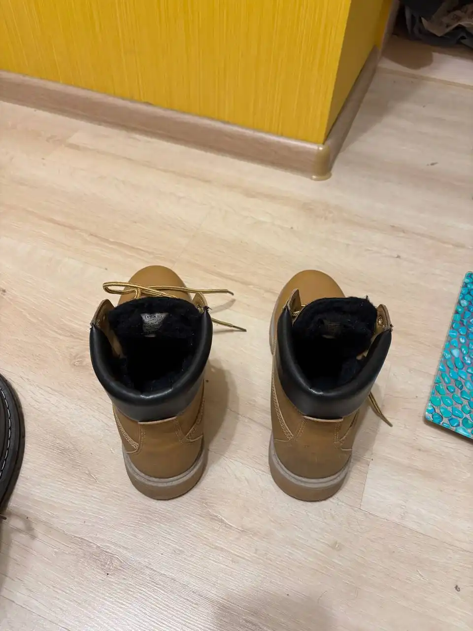 Продажа б/у ботинок 41 и 43 размеров