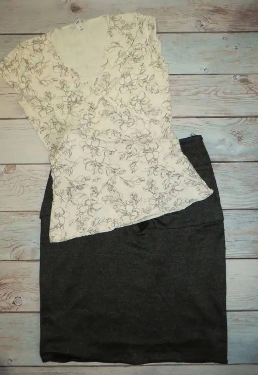 Женские вещи (б/у) пакетом: джемперы, блузка, юбка