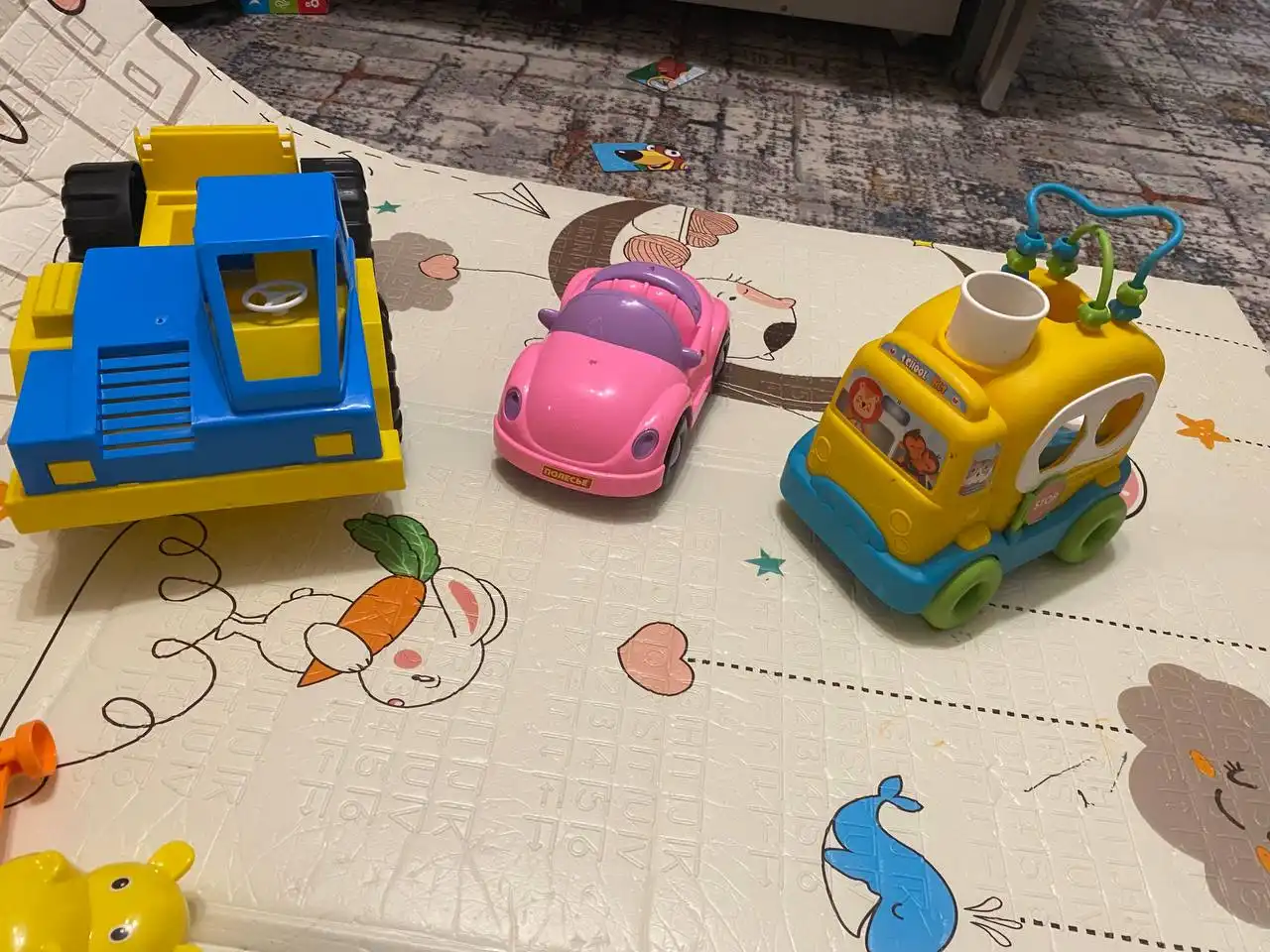 Продам детские игрушки, погремушки б/у