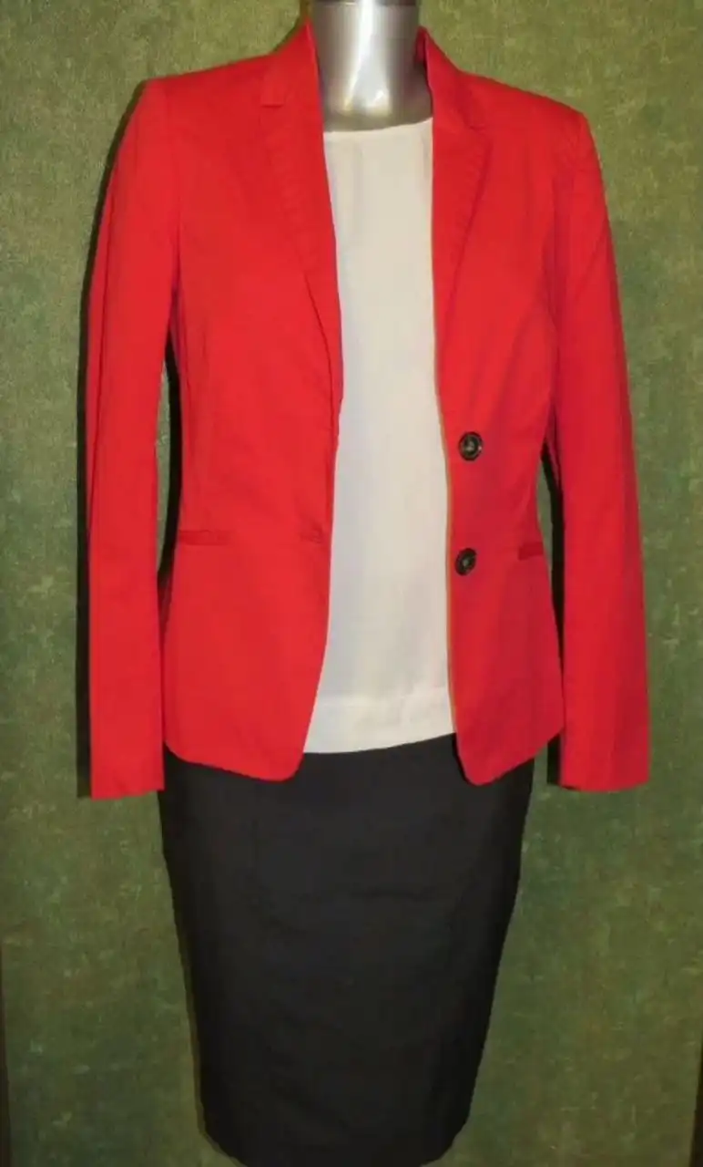 Классический жакет бренда Tatuum красного цвета размер 38 - Верхняя одежда (Одежда) в Люберцы