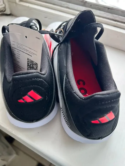 Новые бутсы Адидас - Одежда в Москва