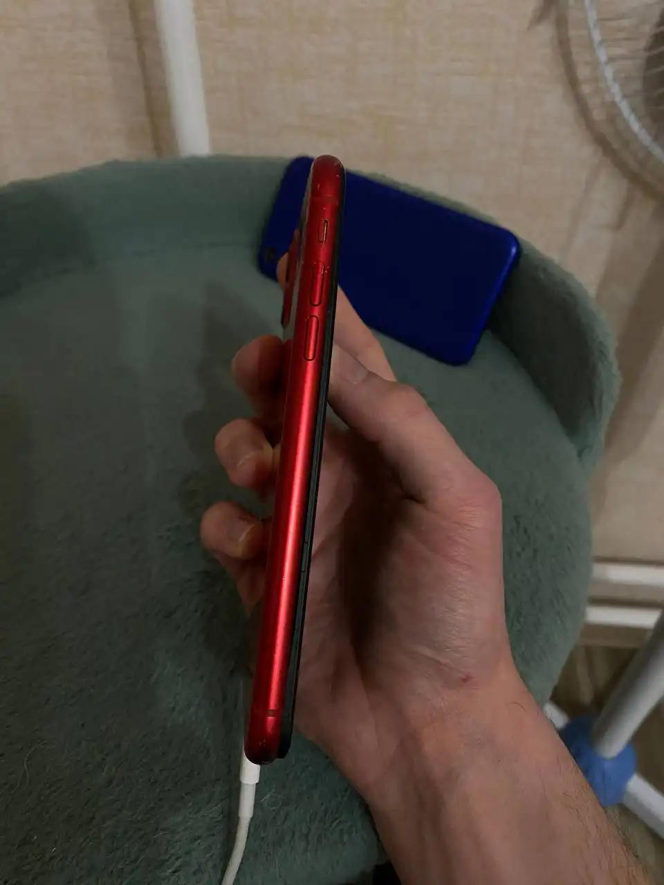 Продажа двух смартфонов iPhone 11 и Honor в нерабочем состоянии - Смартфоны (Электроника) в Люберцы