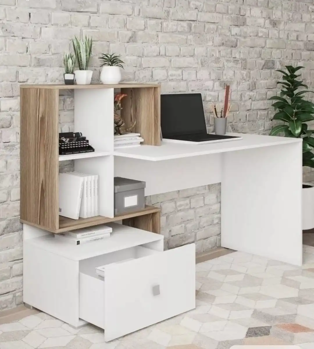 Стол почти новый в идеальном состоянии - Мебель (Барахолка) в Некрасовка