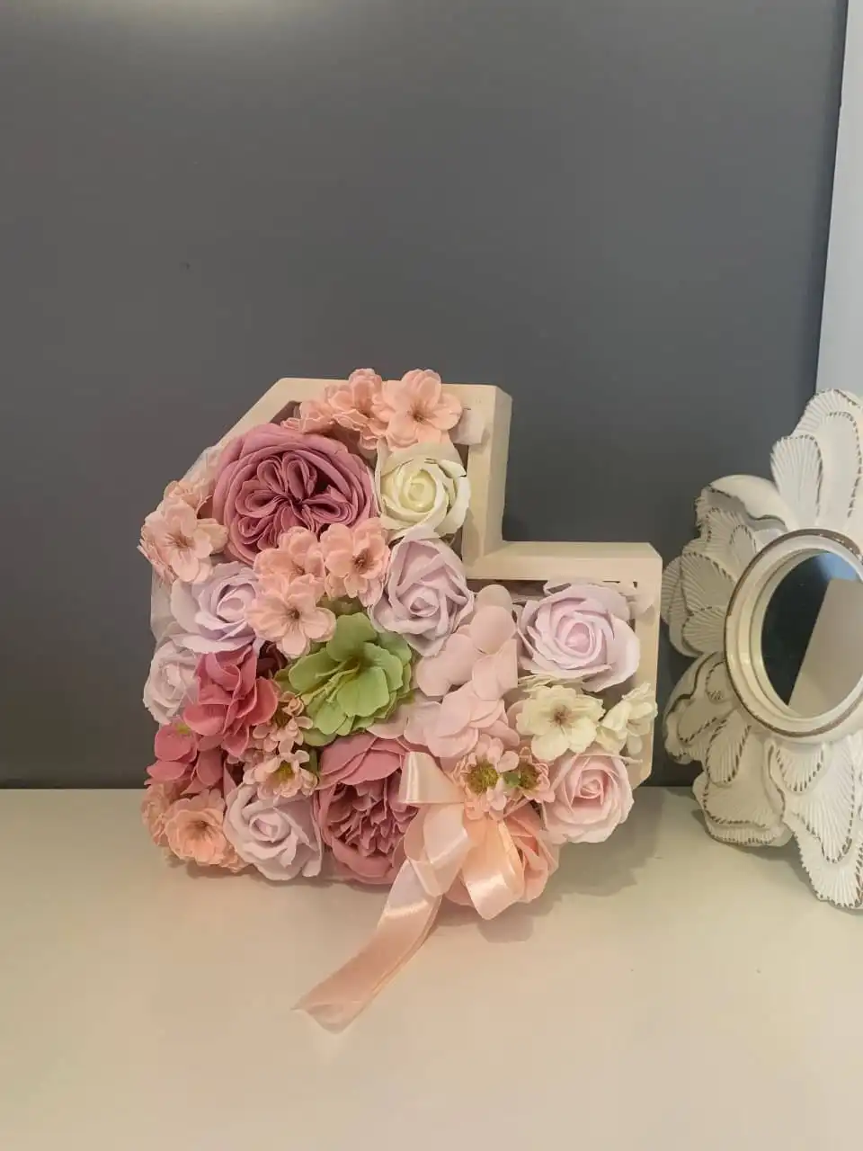 Цветочная композиция в деревянном кашпо сердце - Барахолка в Люберцы