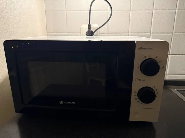 Продам микроволновую печь GURMAN - Калькуляторы в Люберцы
