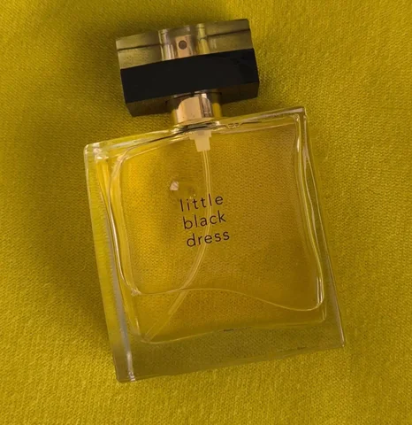 Парфюм Эйвон новый без коробочки - Детские книги в Люберцы