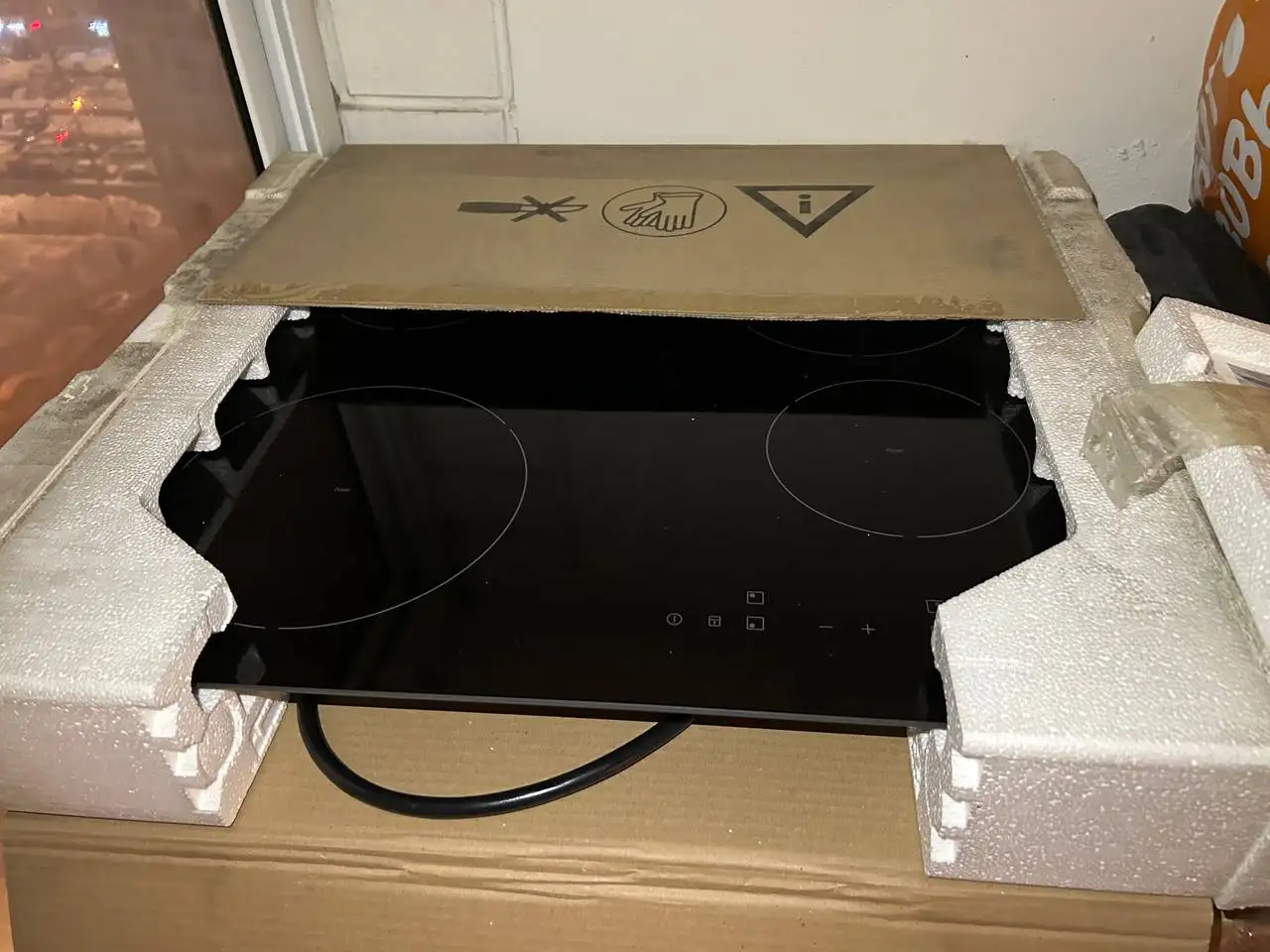 Индукционная варочная поверхность Electrolux - Кухонная техника (Барахолка) в Люберцы