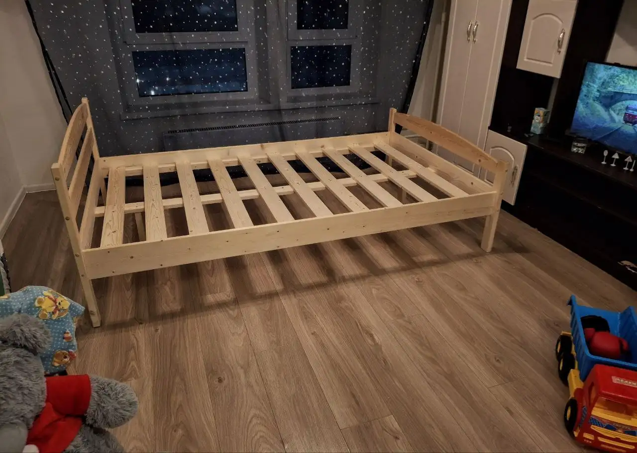 Кровать 120×200 из массива сосны - Мебель (Барахолка) в Люберцы