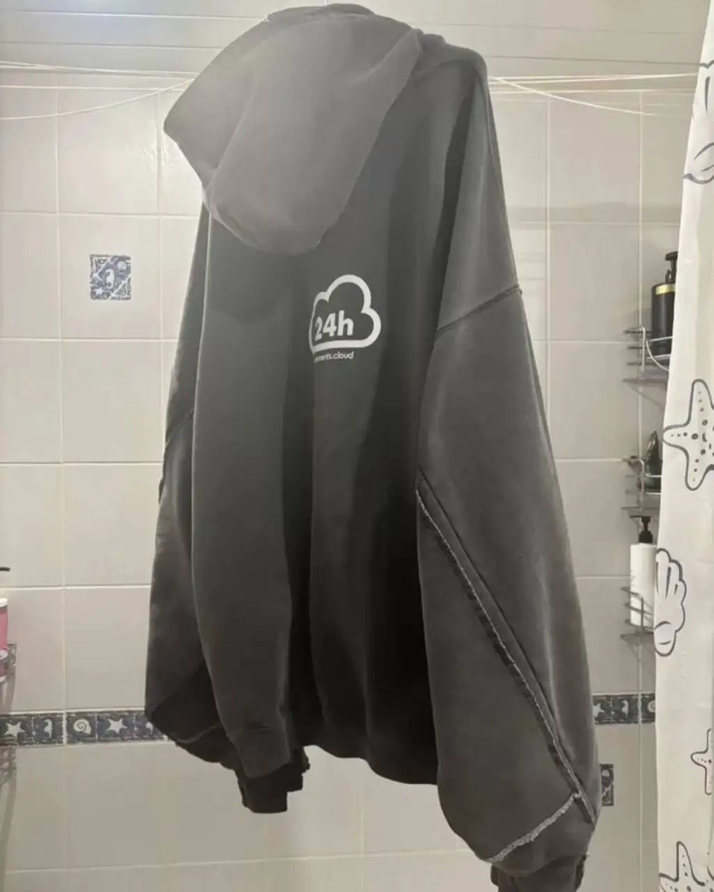 Продажа Ветмо онлайн (ред вейв) - Одежда в Люберцы