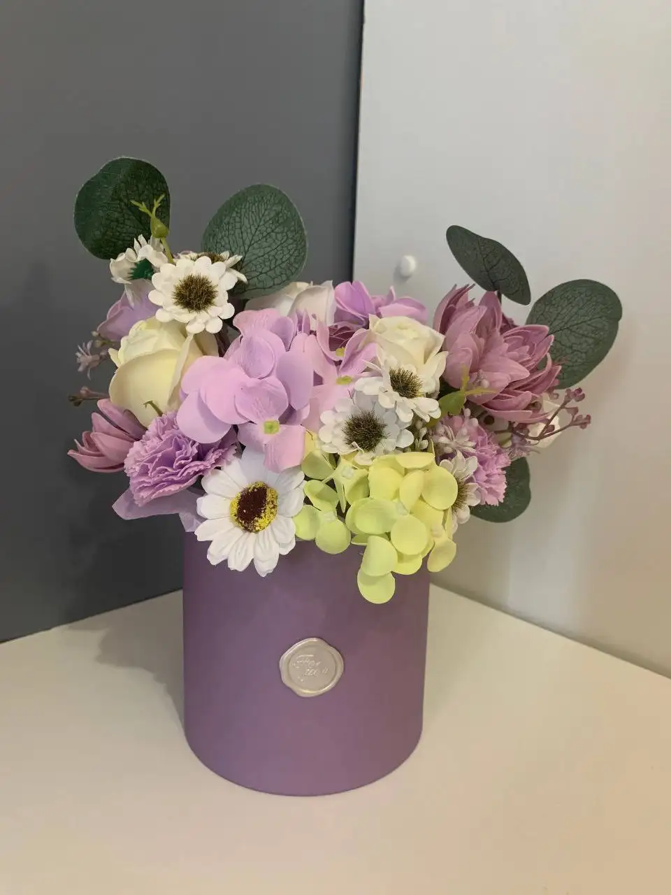 Композиция в шляпной коробке в сиреневой цветовой гамме - Рукоделие (Барахолка) в Люберцы