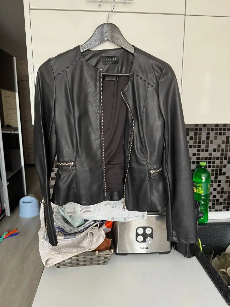 Куртки женские бесплатно - Верхняя одежда (Одежда) в Люберцы