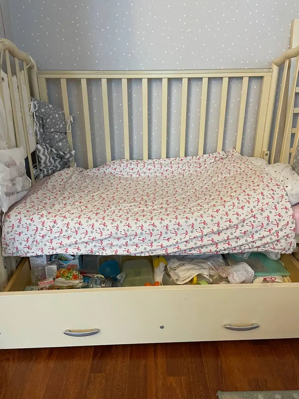 Продам кроватку с маятником 120/60 - Детская мебель (Товары для детей) в Люберцы