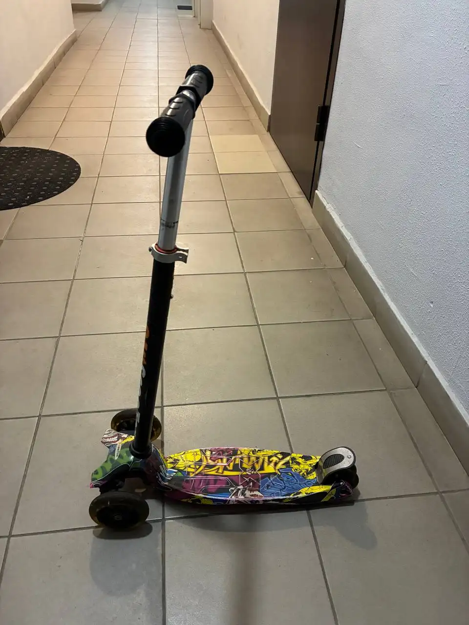 Отдам металлический самокат на 5-7 лет - Самокаты (Товары для детей) в Люберцы