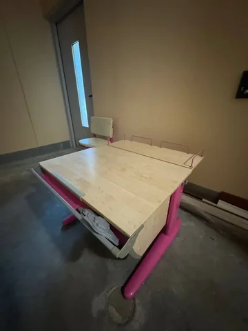 Школьная растущая парта бесплатно - Для новорожденных в Люберцы