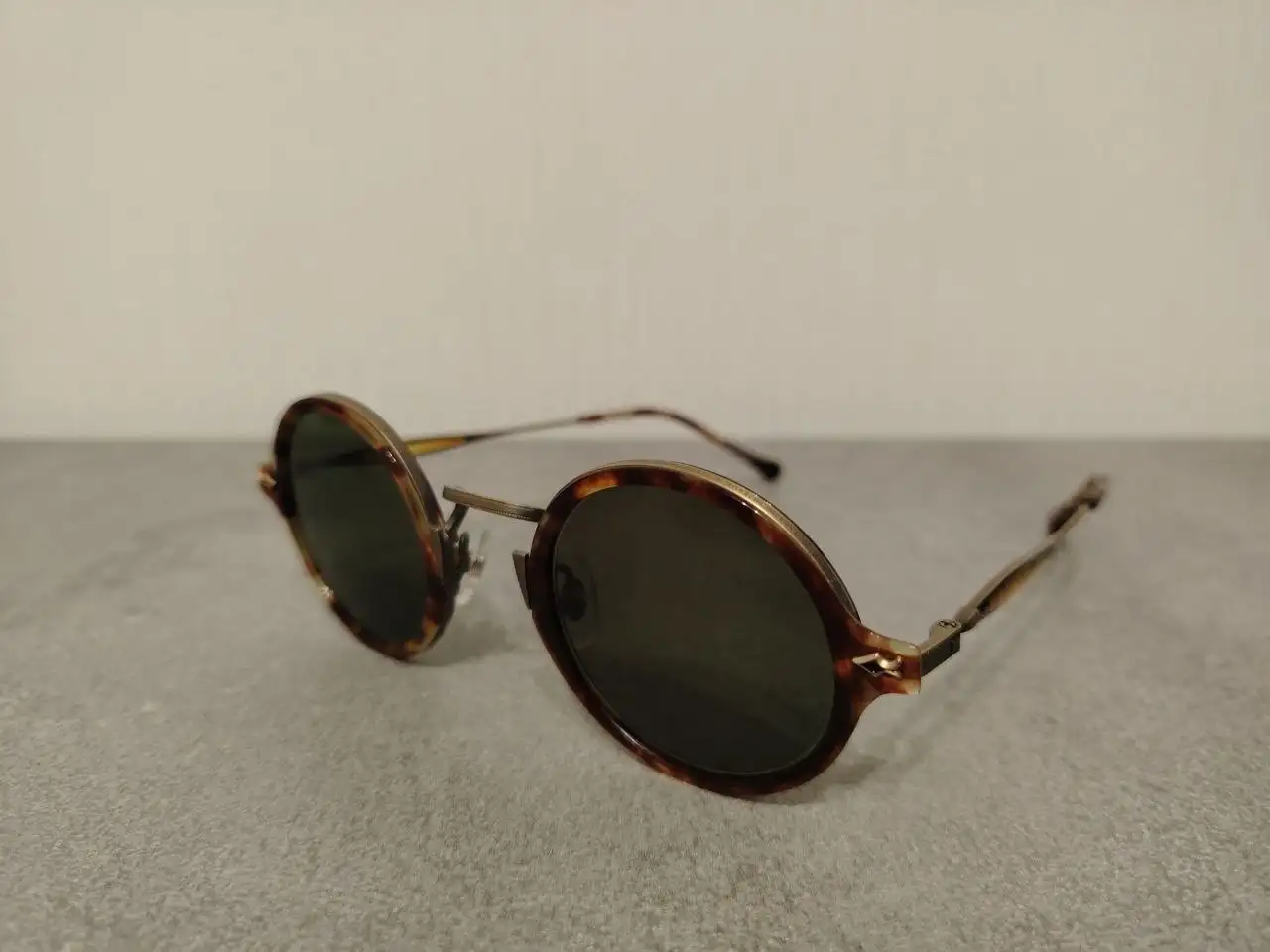 Оригинальные очки в хорошем состоянии - Очки (Барахолка) в Некрасовка