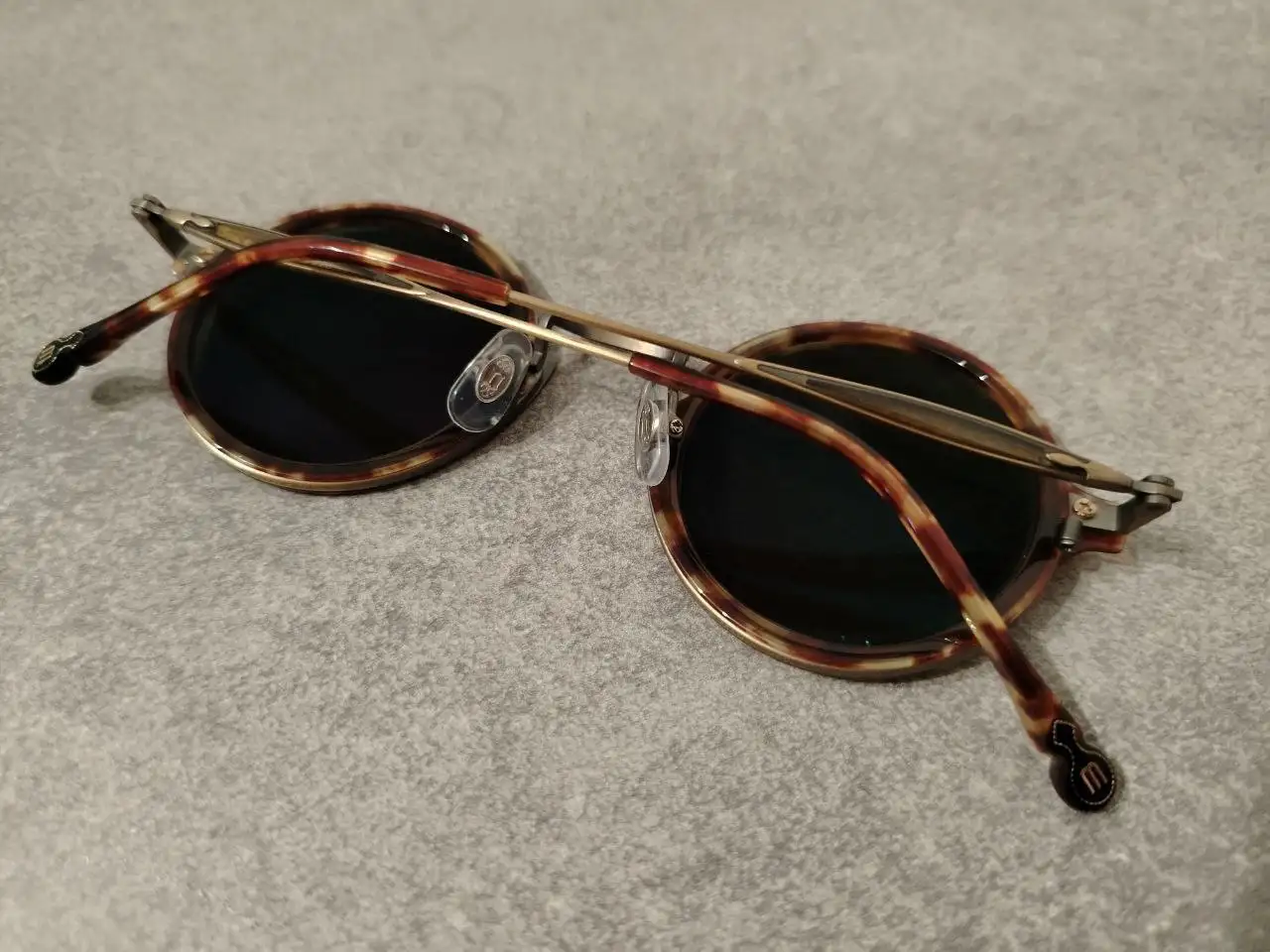 Оригинальные очки в хорошем состоянии - Очки (Барахолка) в Некрасовка