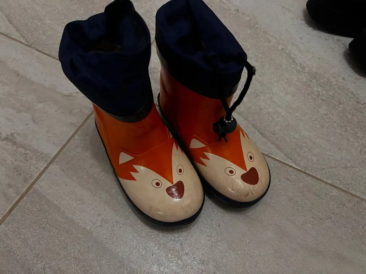 Одежда 23 размер с мехом - Одежда в Люберцы