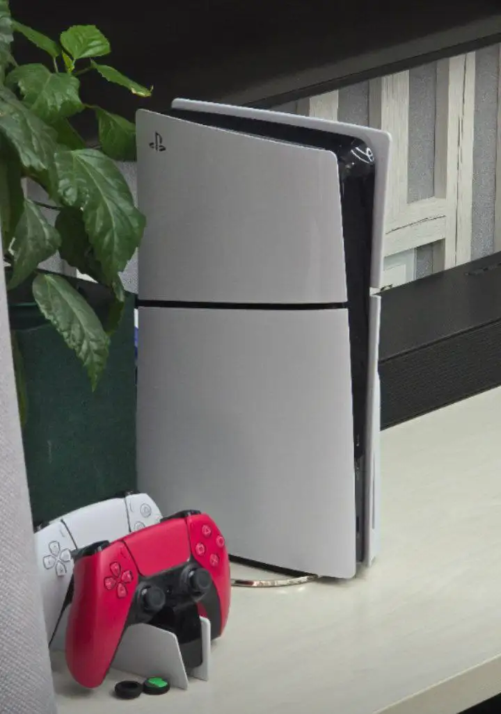 Playstation 5 slim 1T с дисководом и аксессуарами - Игровые консоли (Электроника) в Люберцы