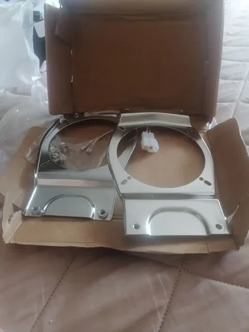 Комплект кронштейнов для задних динамиков Suzuki - Автоакустика и установочные элементы в Люберцы