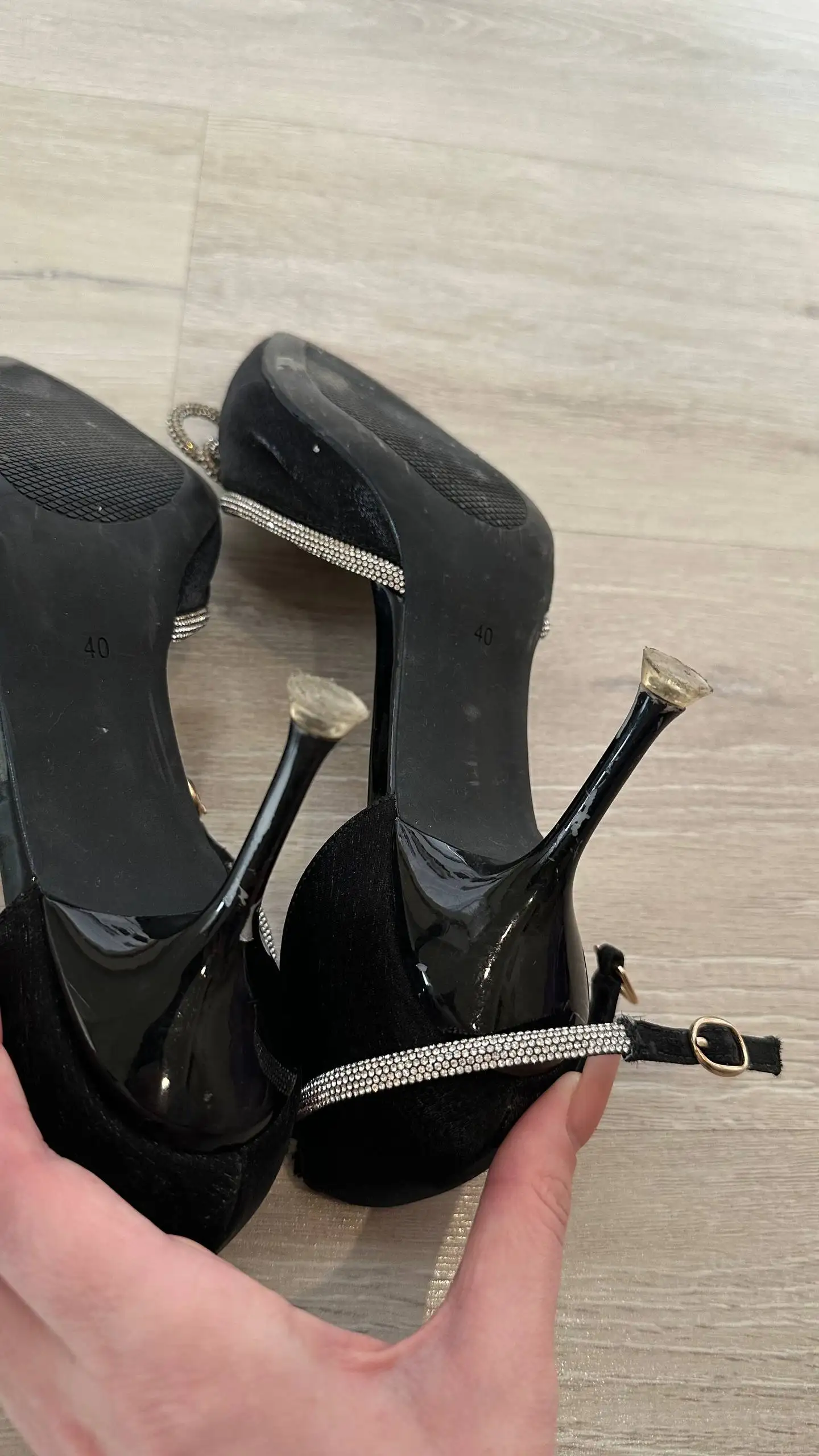 Продажа б/у туфель - Обувь (Одежда) в Люберцы