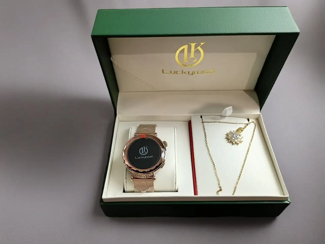 Электронные смарт часы с кулоном, браслетом и детские с сим-картой - Умные часы (Электроника) в Люберцы