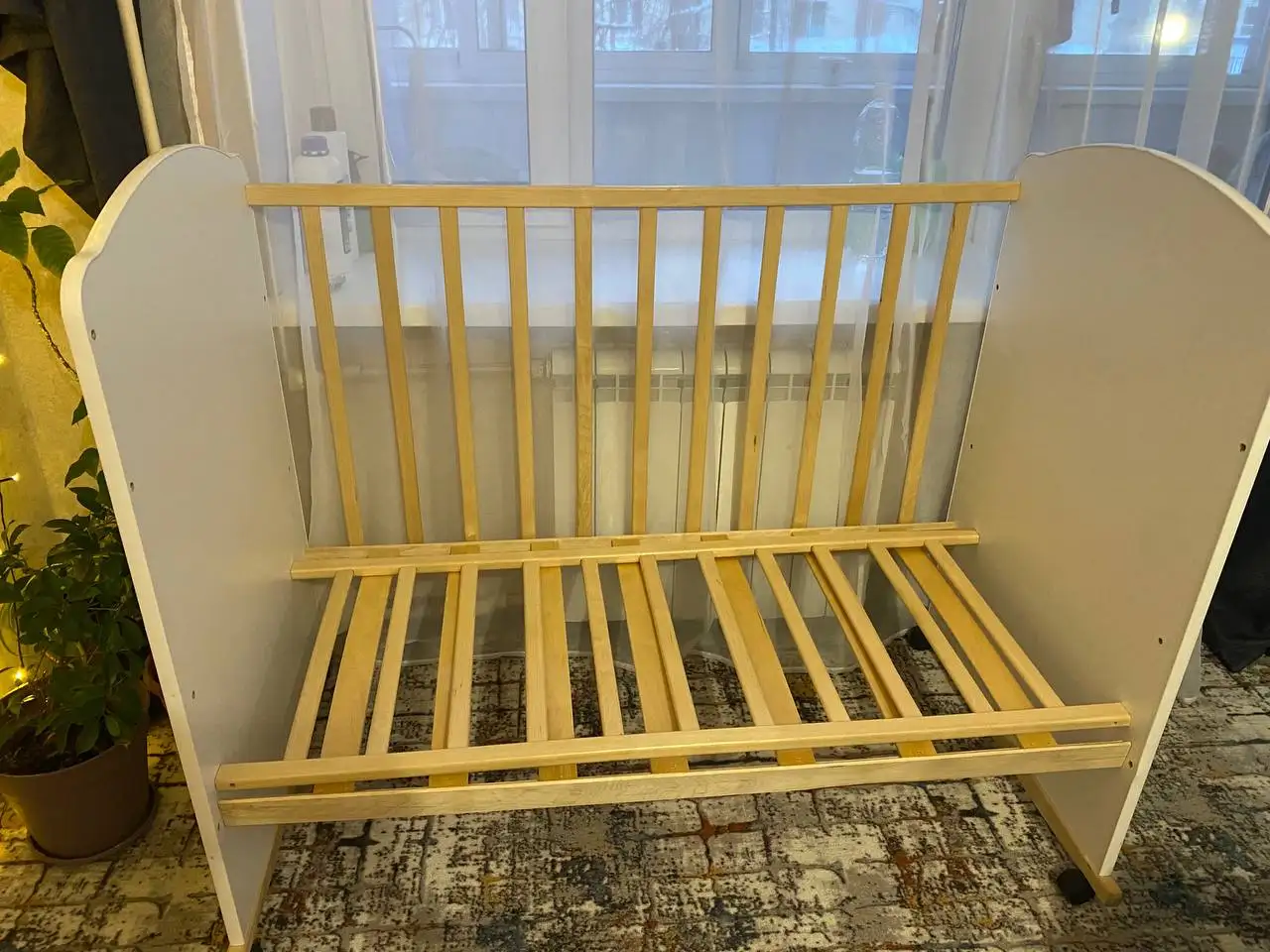 Продажа детской кроватки с матрасом в отличном состоянии - Кроватки (Товары для детей) в Люберцы