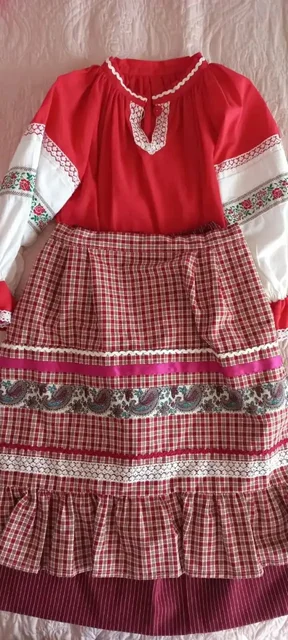 Русский народный костюм для выступлений, рост 140 см - частное объявление в Люберцы