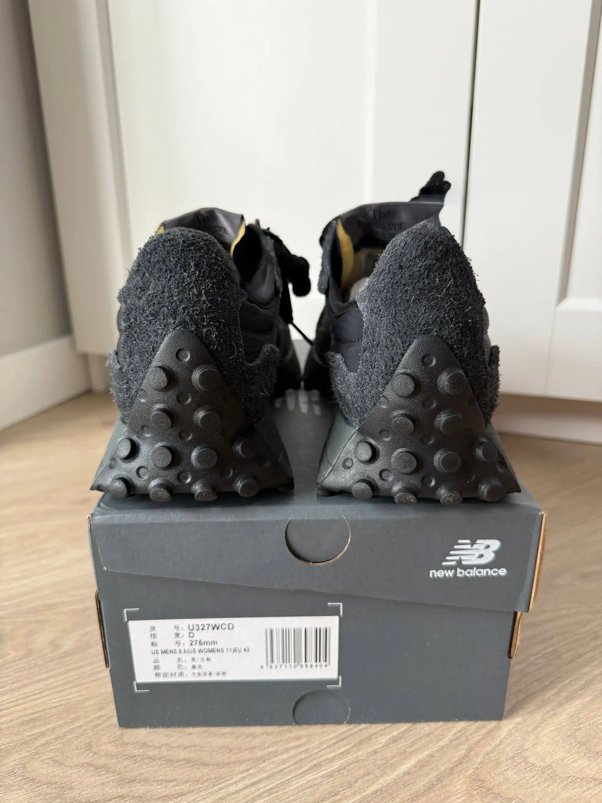 Продам новые кроссовки New Balance 327 размер 43 - Обувь (Одежда) в Люберцы