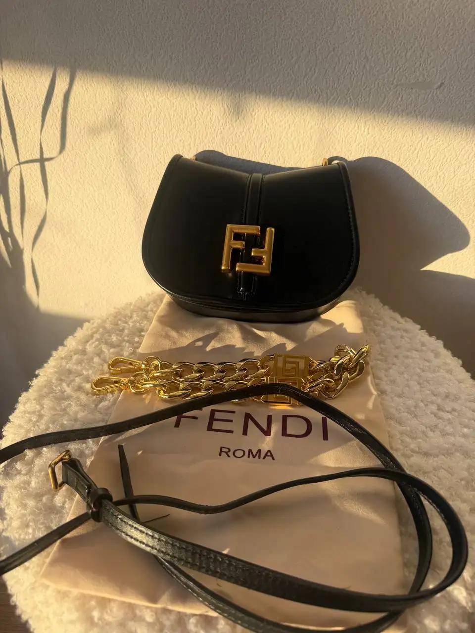 Сумка Fendi новая с ремешком и цепочкой - Аксессуары (Одежда) в Люберцы