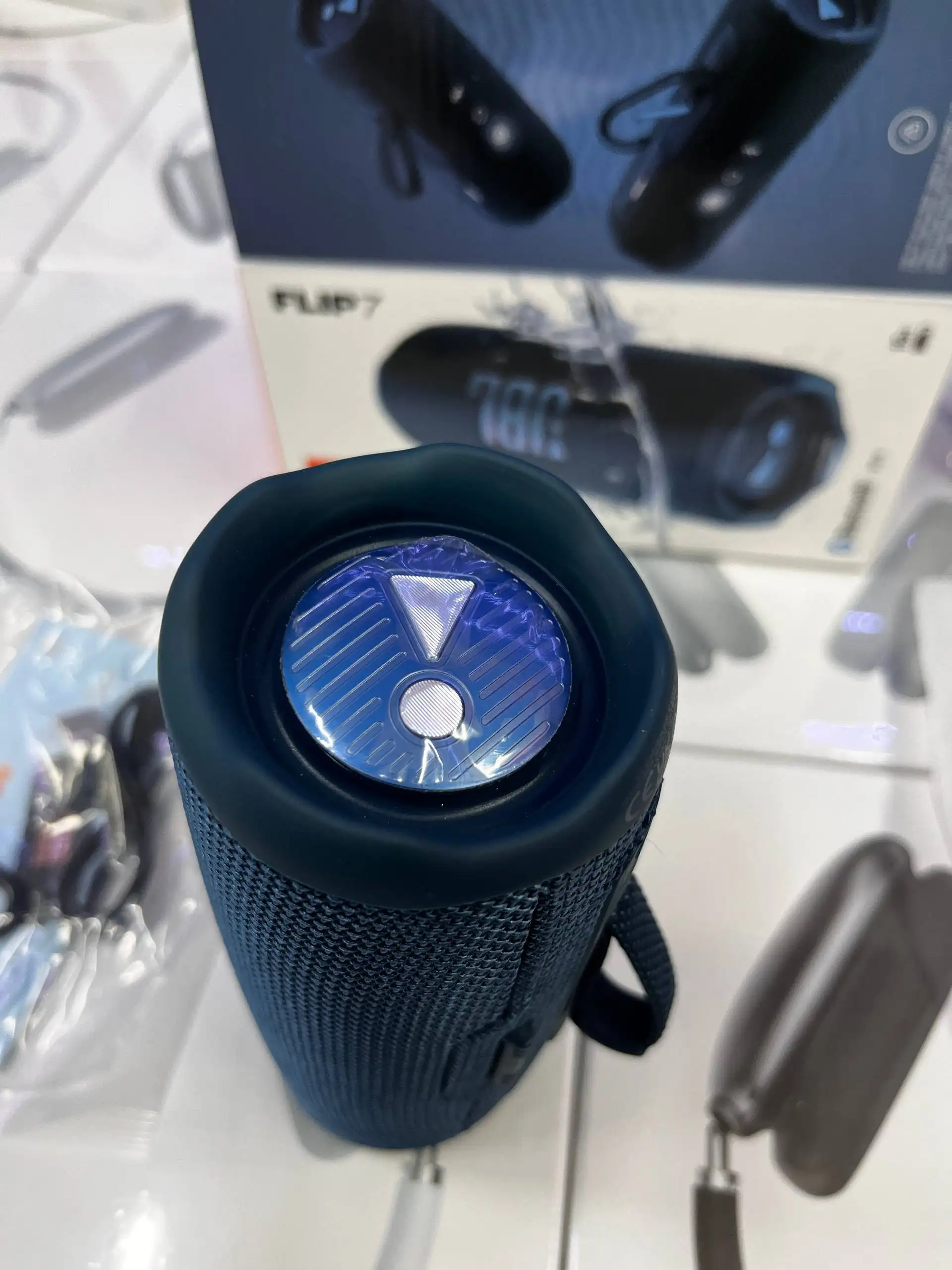 Продажа портативной колонки JBL Flip 7 - Аудиотехника (Электроника) в Люберцы