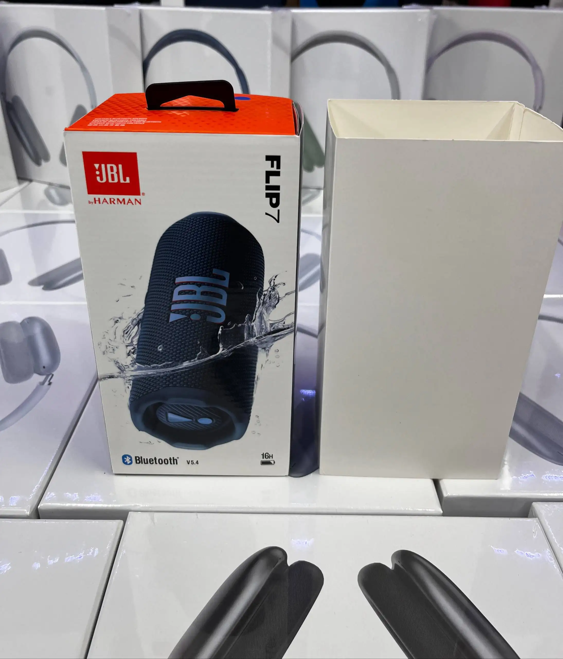 Продажа портативной колонки JBL Flip 7 - Аудиотехника (Электроника) в Люберцы