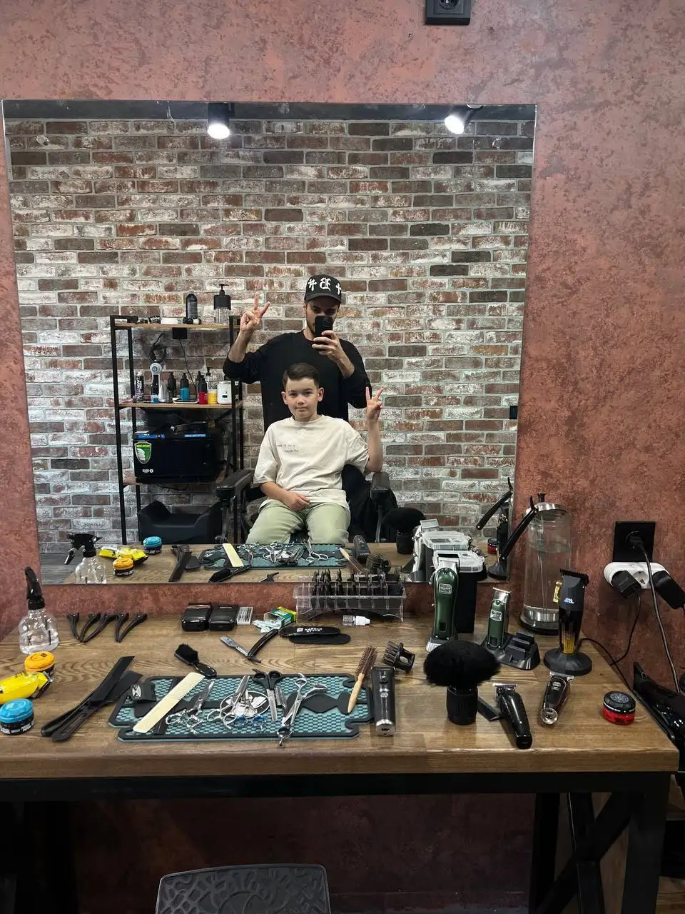 Мужская парикмахерская KingJack с PlayStation и напитками - Парикмахерские услуги (Услуги) в Люберцы