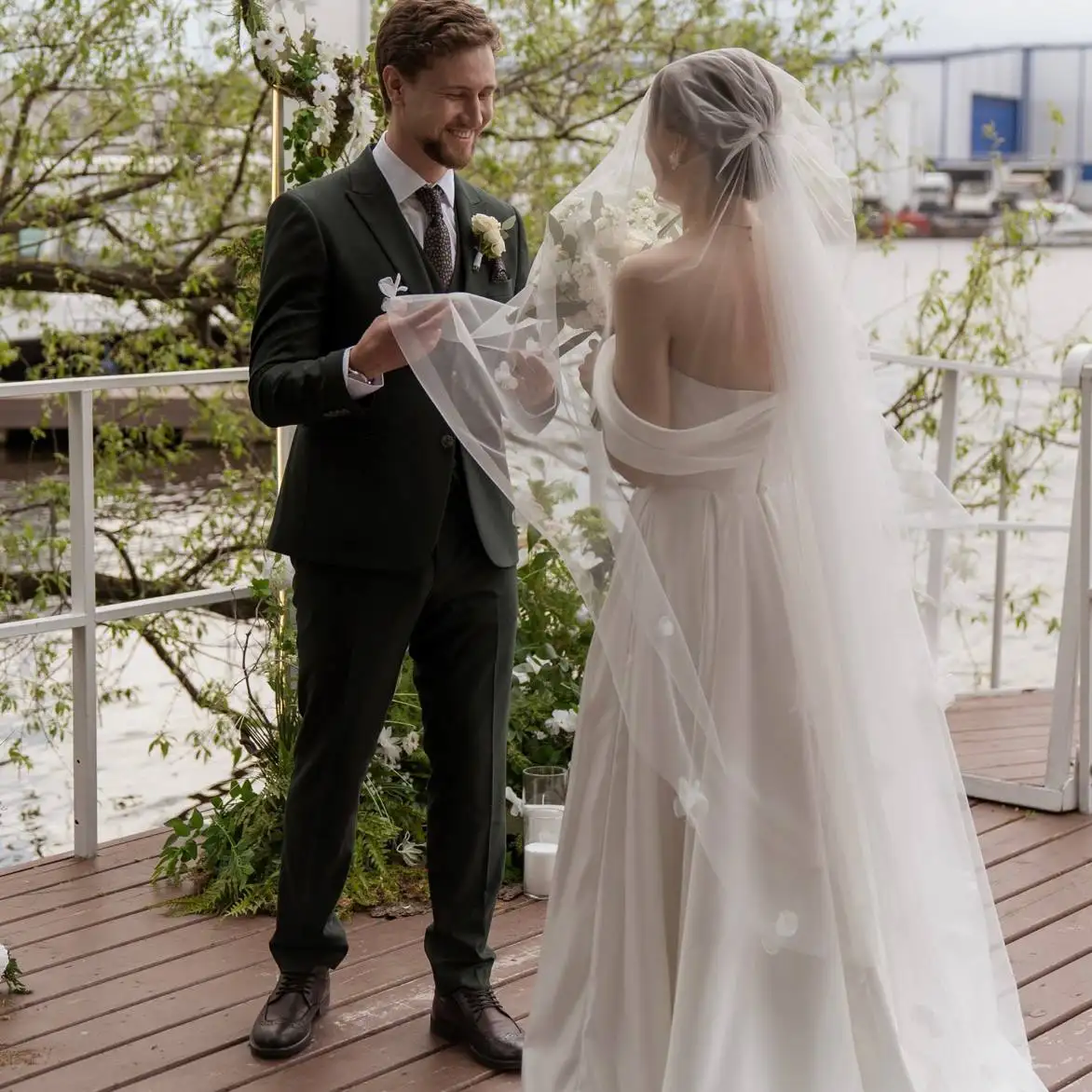 Продам свадебное платье - Свадебные платья (Одежда) в Люберцы