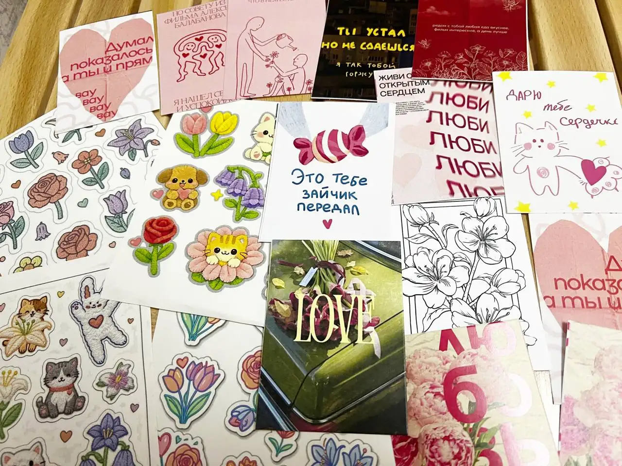 Стикеры и открытки в ассортименте - Барахолка в Люберцы