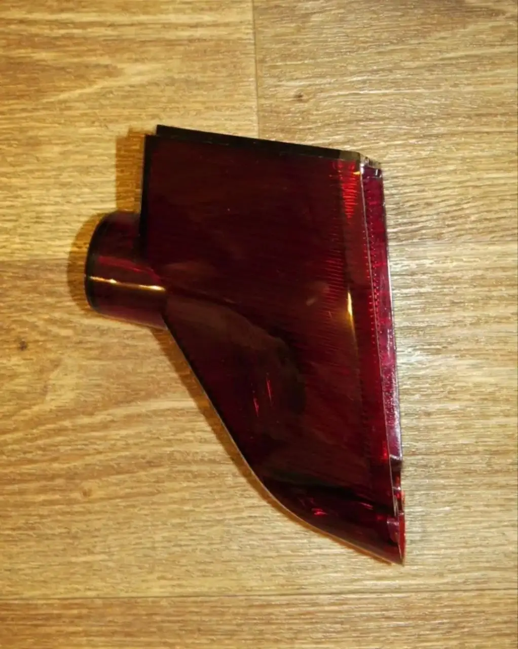 Стекло заднего фонаря Волга ГАЗ-21 - Запчасти (Авто) в Москва