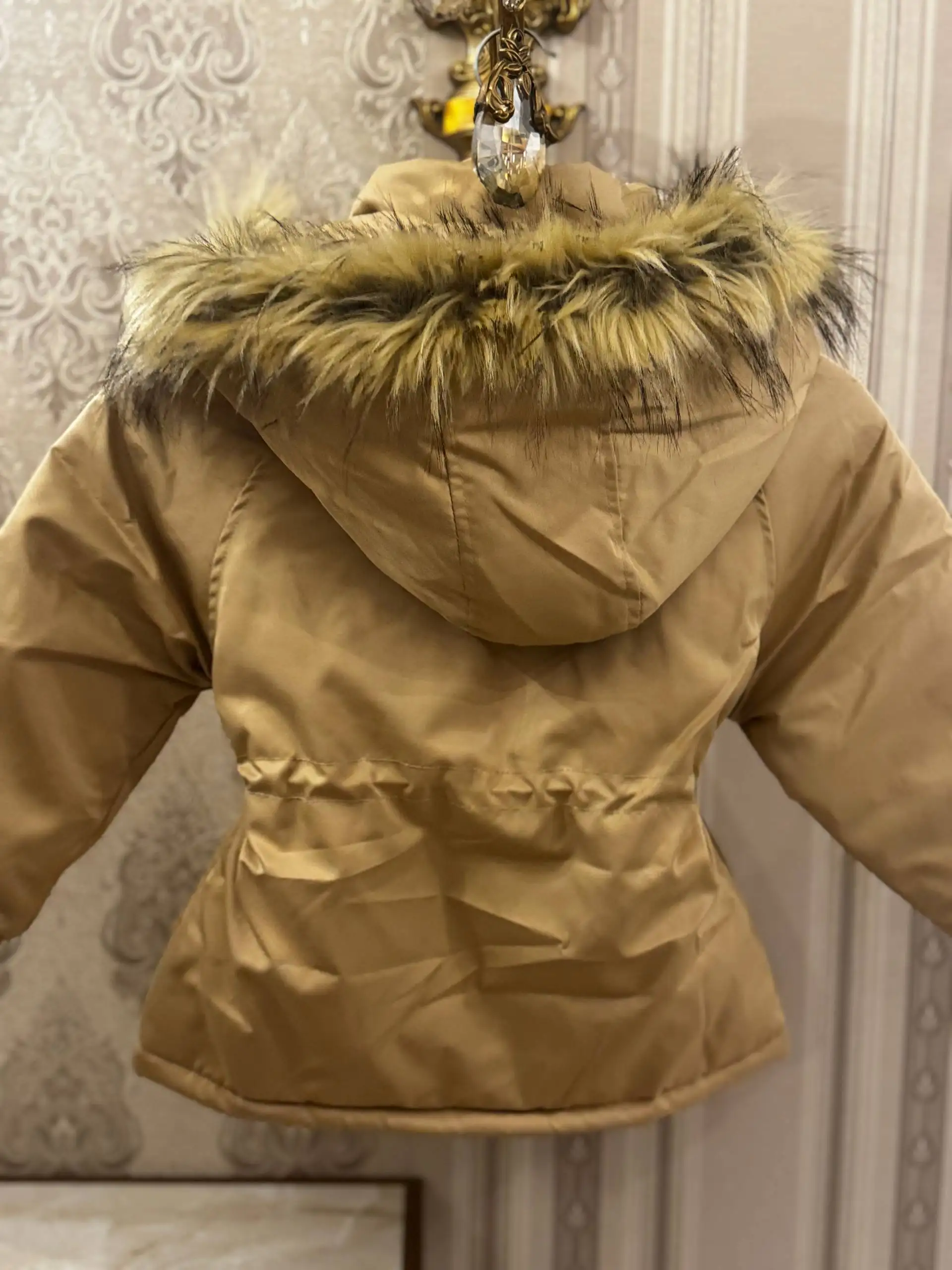 Бежевая парка для девочек 4 года (110 см) - Одежда (Товары для детей) в Люберцы