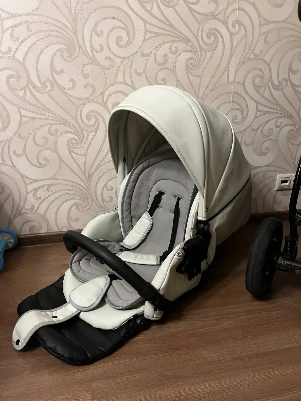 Продам коляску Tutis Nani 2в1 - Детские коляски (Товары для детей) в Люберцы