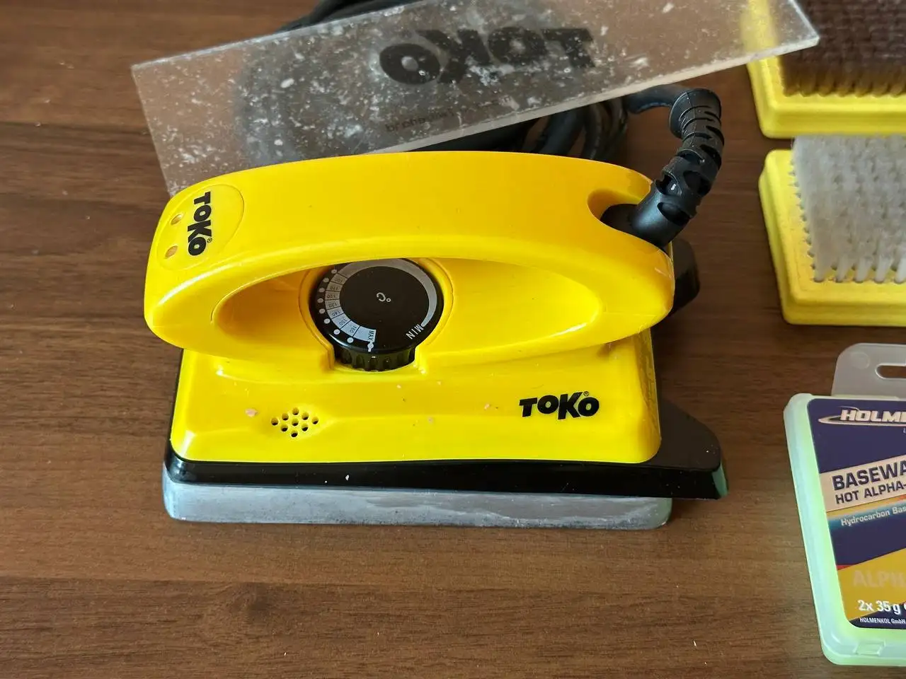 Утюг Toko T8 800W для парафинирования сноуборда/лыж - Спортивные товары (Хобби и отдых) в Люберцы