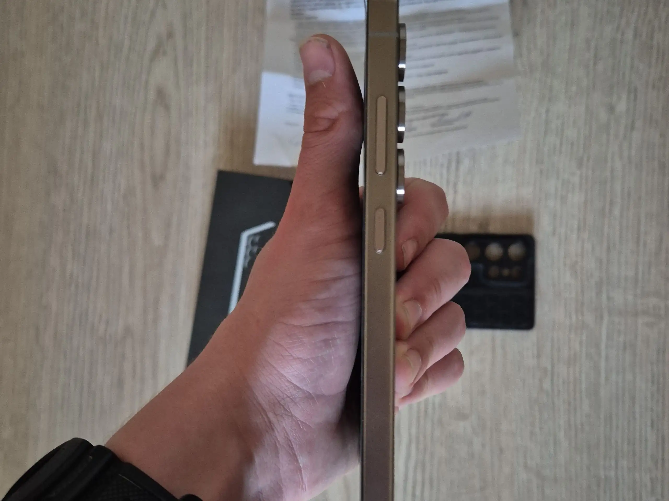 Samsung S25 Ultra 12/256 в идеальном состоянии - Электроника в Неизвестно